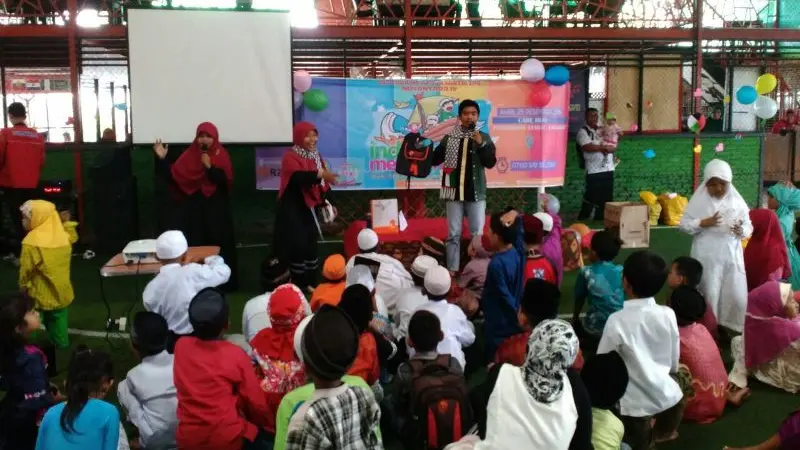 Ajang Silaturahmi Santri, RZ Gelar Indonesia Mendongeng di 14 Kot