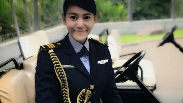 Kapten Adm Sandhyca Putrie