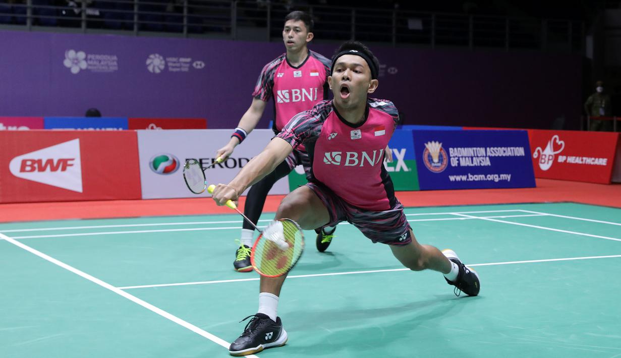 Pasangan Fajar Alfian/Muhammad Rian Ardianto berhasil menyusul The Daddies ke partai puncak usai mengalahkan wakil tuan rumah Malaysia, Aaron Chia/Soh Woii Yik dengan skor 21-14, 19-21, dan 21-10. Hal tersebut juga membuat All Indonesian Final di Malaysia Masters 2022. (Foto: PBSI)