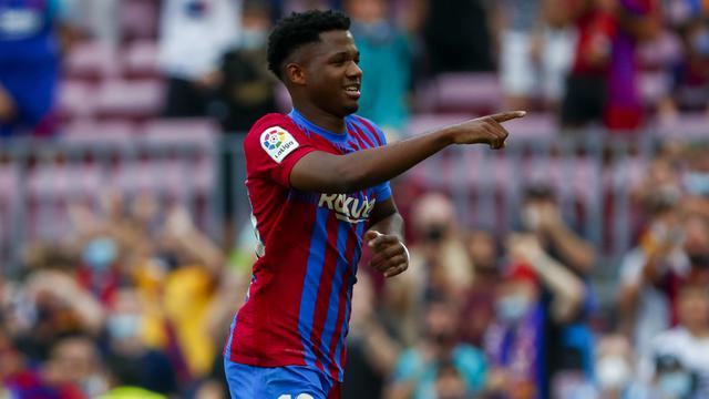 Foto: 6 Pemain yang Dapat Meninggalkan Barcelona Secara Gratis Musim Depan Gegara Kontraknya Habis Akhir Musim 2021 / 2022 Ini