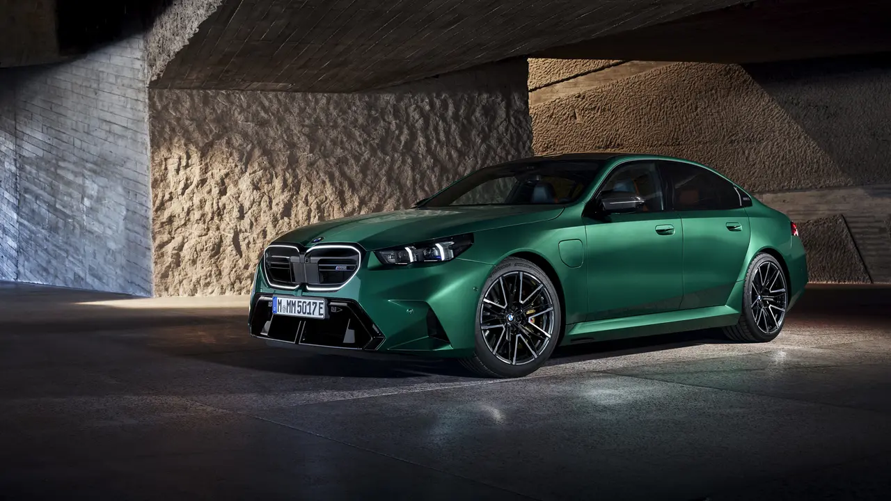 BMW M5 G90 2025