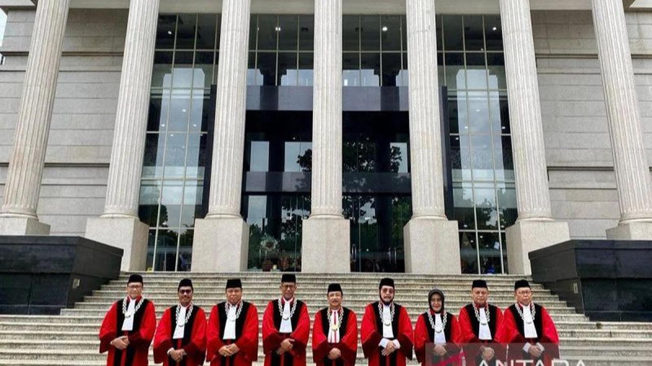 Arsul mengatakan komitmen itu telah dinyatakan begitu disepakati sebagai hakim konstitusi.<br>