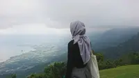 Pemandangan dari Puncak Lawang Kabupaten Agam, Sumatera Barat. (Liputan6.com/ Novia Harlina)