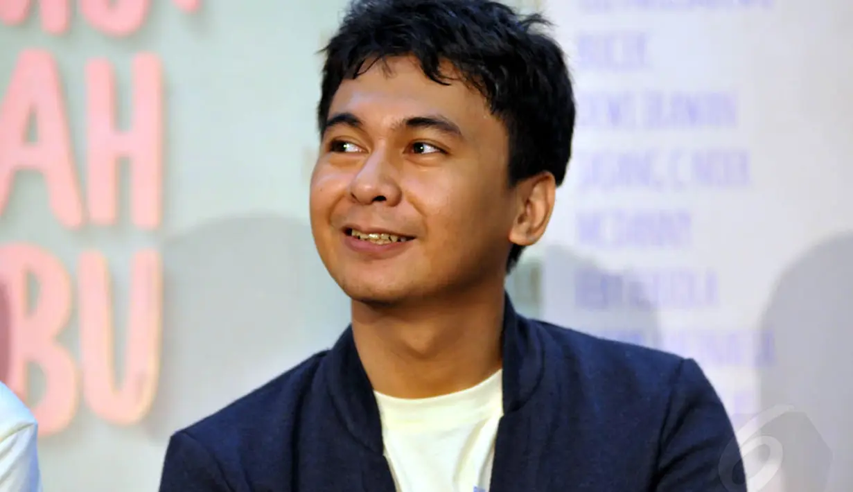 Di film Marmut Merah Jambu, Dika didapuk untuk menjadi sutradara, penulis, sekaligus pemain utama. (Liputan6.com/Panji Diksana)