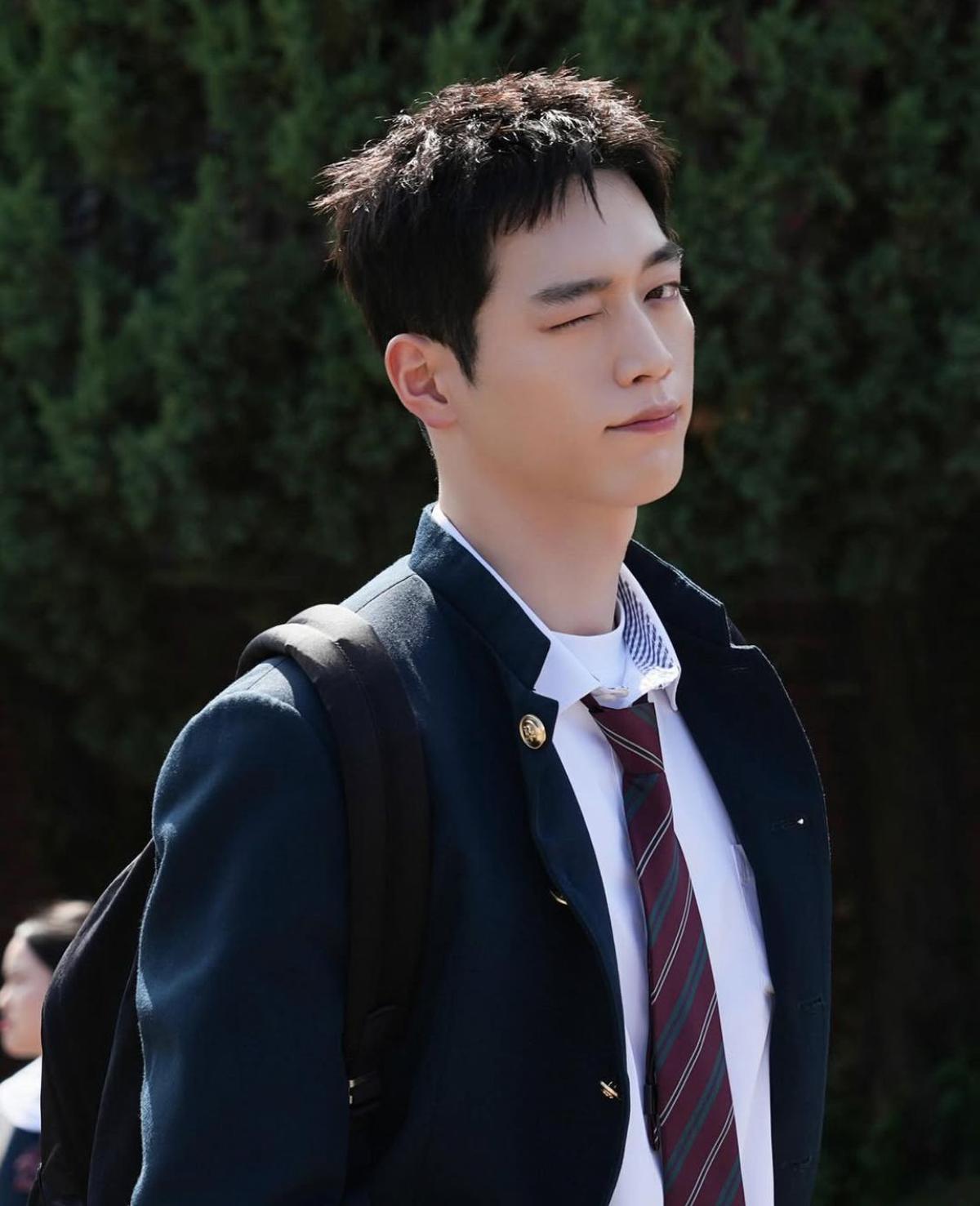 5 Potret Tampan Seo Kang Joon, Pemeran Kim Hyung-Bae di Drama Korea Undercover High School