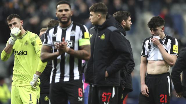 Foto: Pemain Newcastle United Gigit Jari, Petualangan di Liga Champions Cuma Sampai Disini