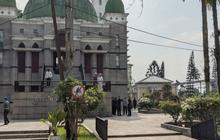 Jenazah Hamzah Haz Dimakamkan di Sebelah Pusara Istri di Puncak Bogor