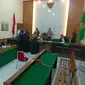 Suasana ruang sidang praperadilan kasus pembunuhan Vina, Pengadilan Negeri Bandung, Senin, 24 Juni 2024. (Arya Prakasa/Liputan6.com)