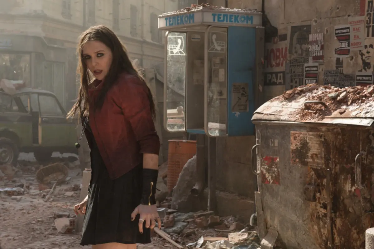 [Bintang] Elizabeth Olsen