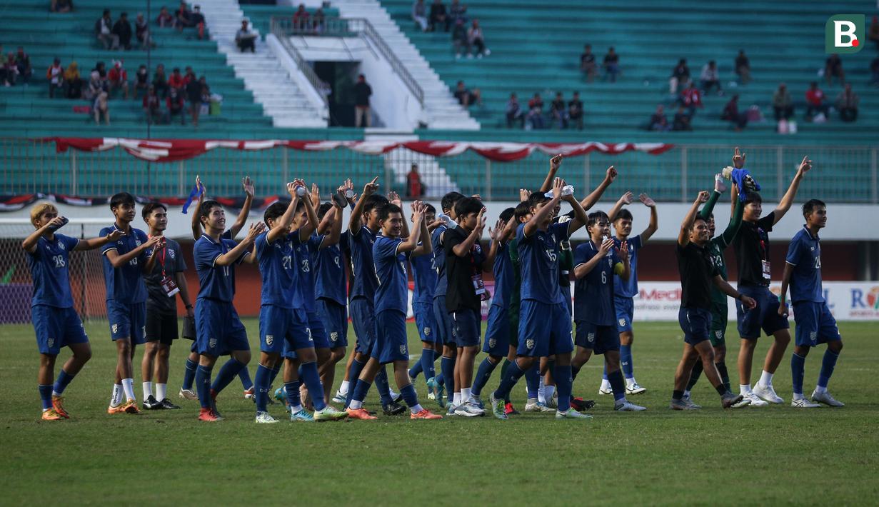 Thailand U-16 dipastikan merebut peringkat ketiga menyamai raihan yang dibuat pada edisi 2016. (Bola.com/Bagaskara Lazuardi)
