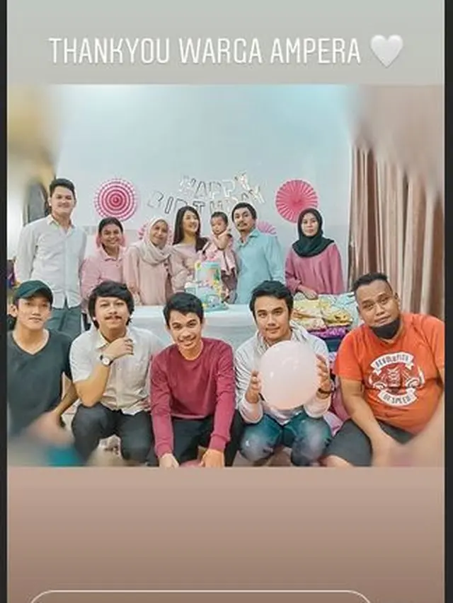 6 Momen Ulang Tahun Pertama Anak Raditya Dika, Penuh Kebahagiaan
