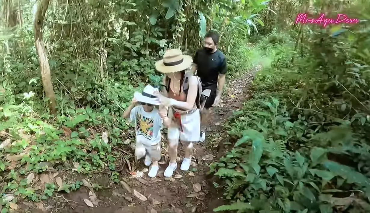 Ayu Dewi (Youtube/Ayu Dewi)