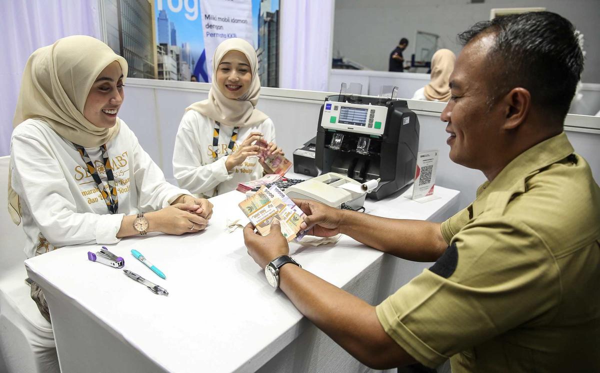 Penukaran uang untuk Lebaran di Senayan