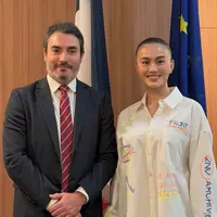 Agnez Mo saat Pulang ke Indonesia. [@agnezmo]