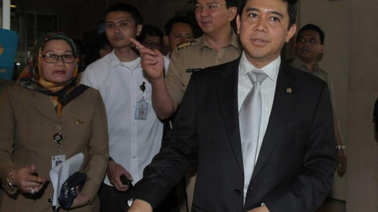 Usai cuti Lebaran, Menteri Yuddy sidak kantor Ahok