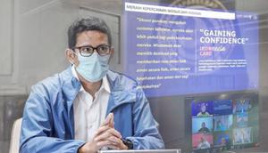 Menparekraf Sandiaga Uno saat rapat virtual dengan para kepala dinas membahas pariwisata dan ekonomi kreatif (dok.instagram/@sandiuno/https://www.instagram.com/p/CJQlqwgB7xj/Komarudin)