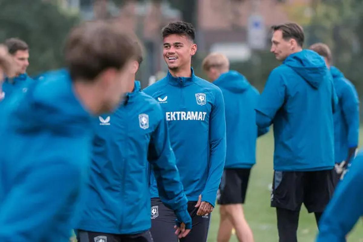 Siap Comeback! Mees Hilgers Sudah Kembali Berlatih Bersama FC Twente
