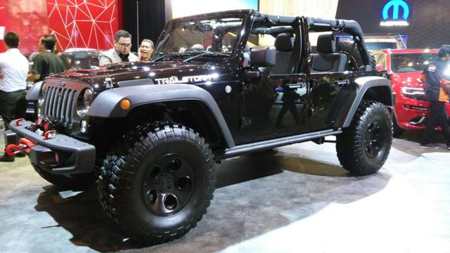 Jeep Wrangler Trainstorm Sapa Pengunjung IIMS 2016 