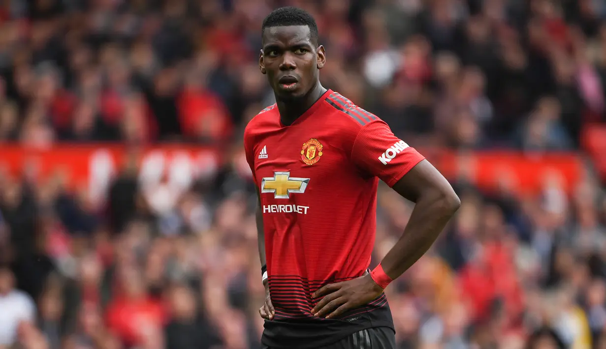4. Paul Pogba - Pogba menjadi skuat Manchester United usai Setan Merah menggelontorkan dana sebesar 105 juta euro. (AFP/Paul ellis)