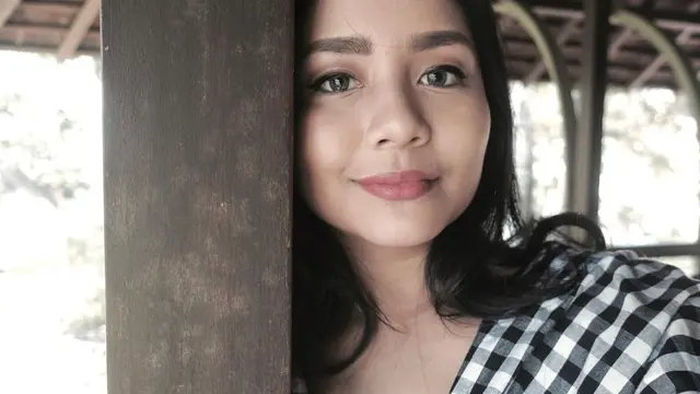 [Bintang] Biar Pipi Chubby, Makeup Andalan Gita Gutawa Ini Keren Maksimal