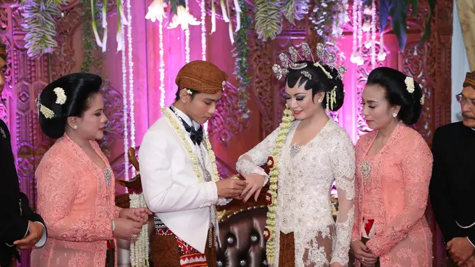 Gibran Rakabuming Raka dan Selvi Ananda