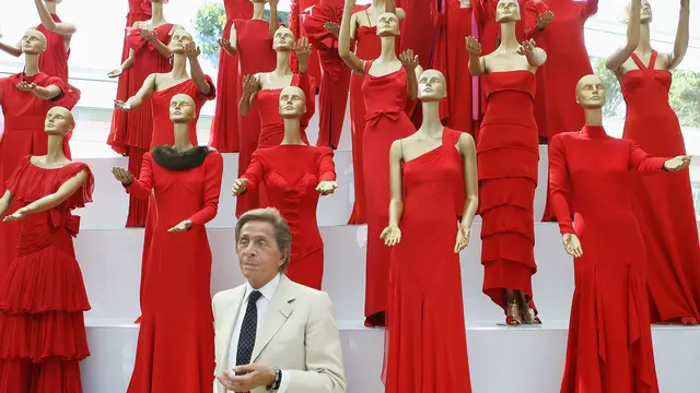 Sejarah Gaun Merah Valentino yang Jadi Warisan Mode Sang Kaisar Fashion Terakhir