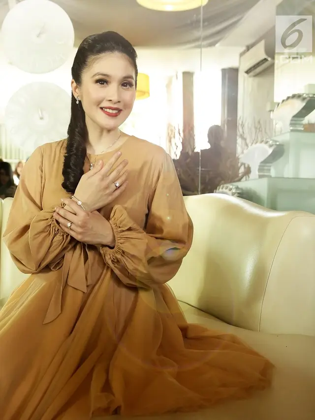 Sandra Dewi