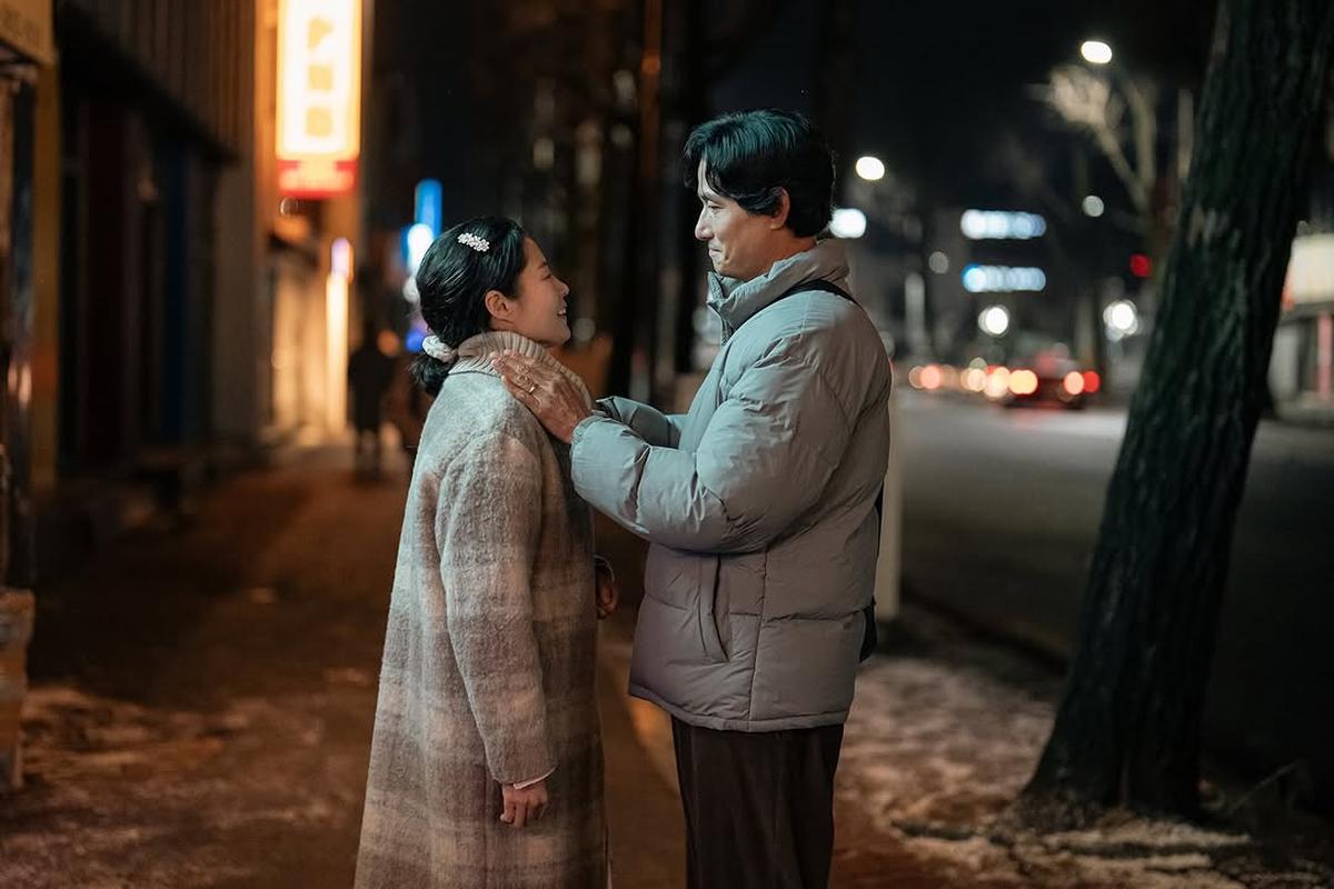 IU Bermain Peran Ganda di Drama 'WHEN LIFE GIVES YOU TANGERINES', Sukses Pukau Penonton
