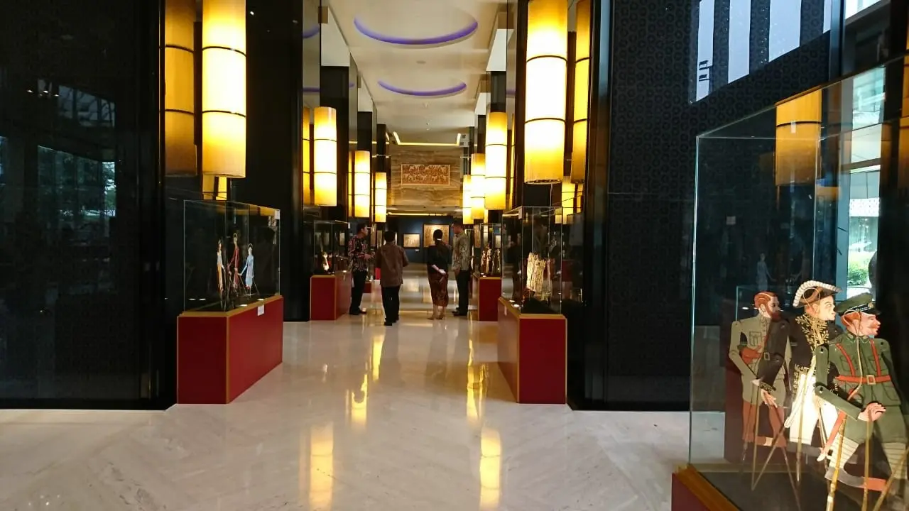Rayakan HUT ke-57, Lobi Hotel Indonesia Kempinski Disulap Jadi Museum Mini