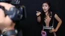 Salah satu peserta menunjukkan bakat aktingnya saat audisi ajang pencarian bakat Miss Celebrity (Micel) 2015 yang digelar di Mall Kota Kasablanka, Jakarta, Sabtu (10/10). Audisi Micel 2015 digelar di tujuh kota di Indonesia. (Liputan6.com/Herman Zakharia)