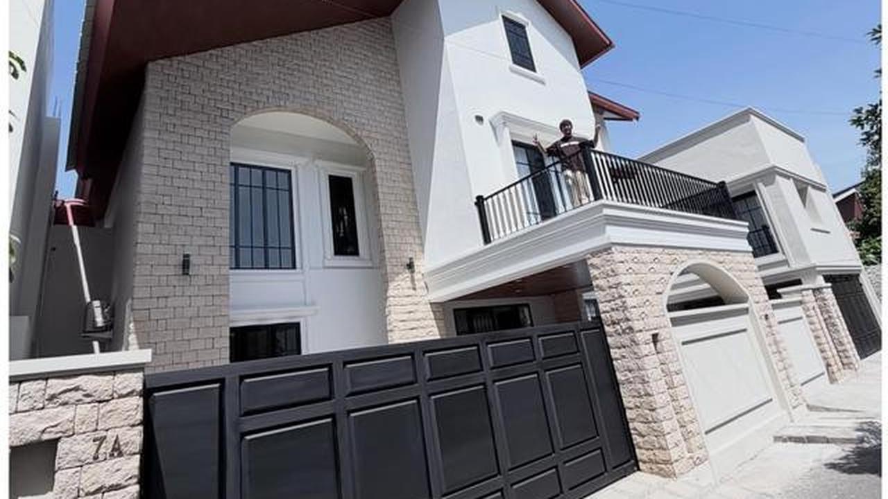 Potret Model Pagar Rumah Baru Rian d'Masiv, Fasad Mewah dengan Aksen Batu Alam