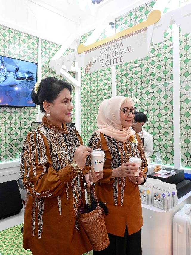 Ibu Negara Iriana Jokowi Belanja Batik dan Gelang di UMKM Binaan Pertamina