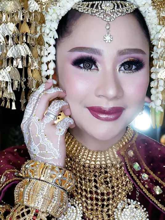 (Instagram/illuxion_makeup)