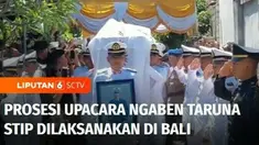 Keluarga pengantar jenazah Putu Satria Ananta Rustika, Taruna Sekolah Tinggi Ilmu Pelayaran Jakarta, korban penganiayaan senior, menjalani upacara pengabenan pada Jumat pagi di Klungkung, Bali. Prosesi kremasi itu diiringi warga dan keluarga.