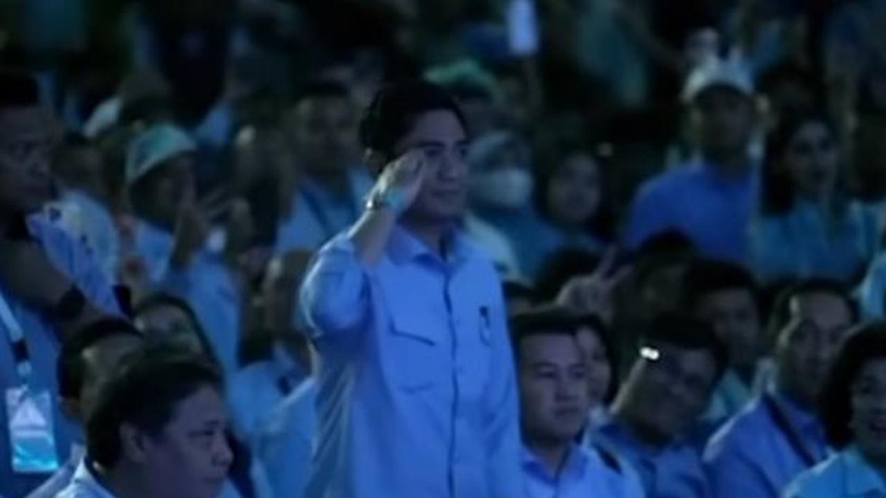 Prabowo juga menyebut nama-nama sekretaris pribadinya. Masing-masing adalah Rizki, Agung Suherman, dan Rajif.