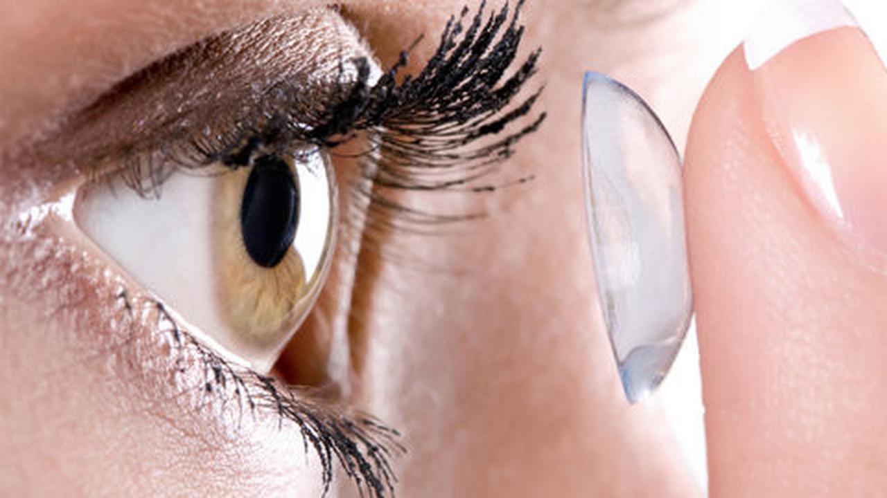 Bahaya, pakai softlens bisa buta