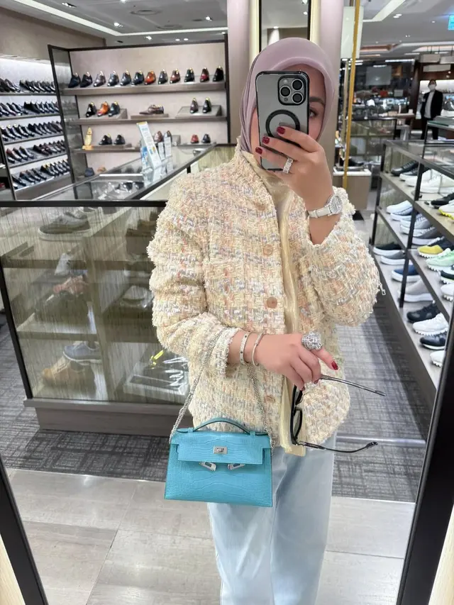 Gaya Syahrini dan Keluarga (Instagram/@princessyahrini)