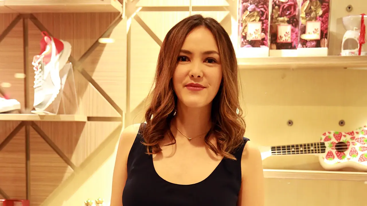[Bintang] Cathy Sharon