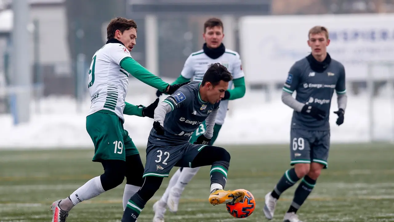 Egy Maulana Vikri menyumbang satu gol dan satu assists ketika Lechia Gdansk menang 9-1 atas Olimpia Grudziadz pada laga uji coba, Selasa (19/1/2021).