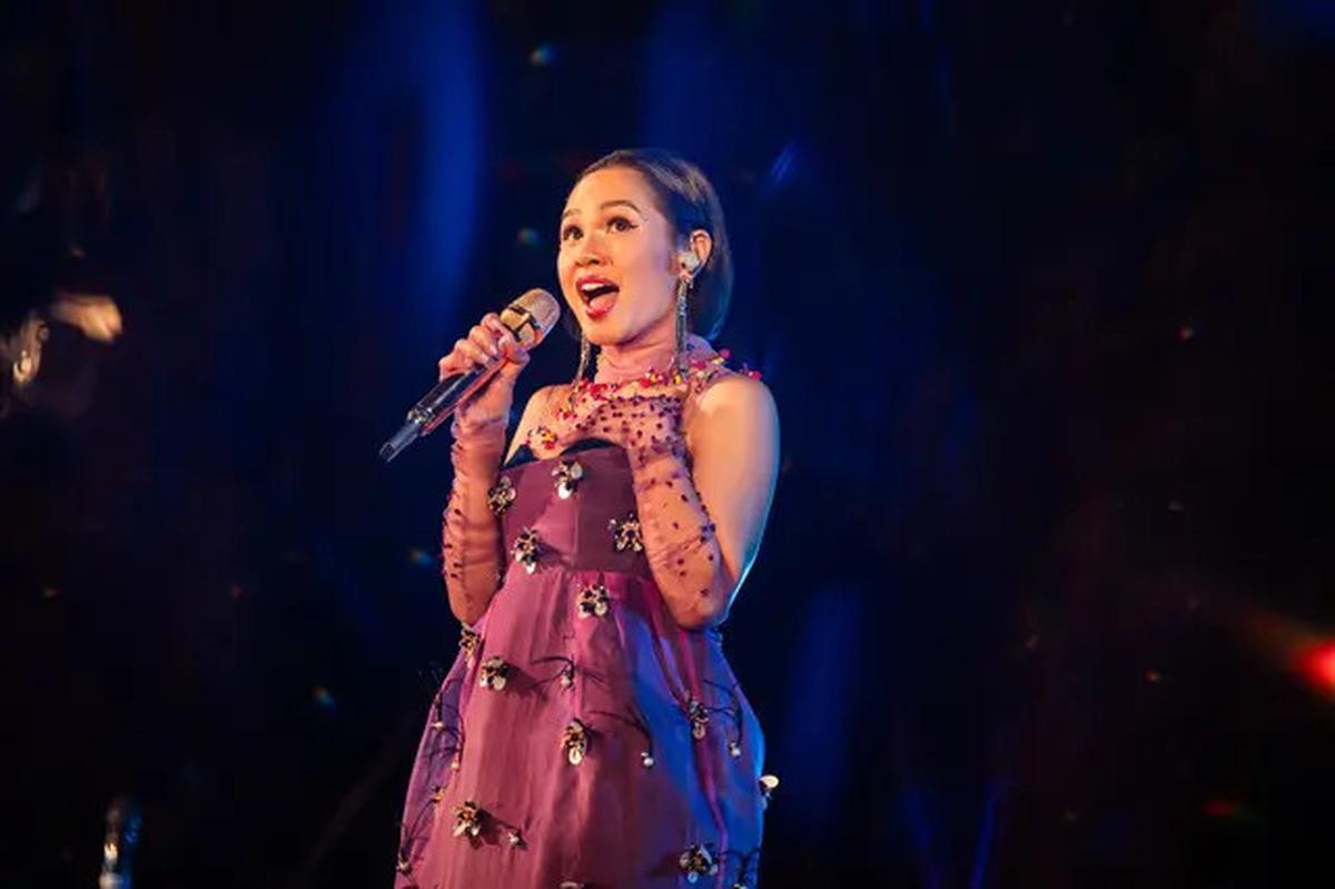 Hormat Andien untuk Titiek Puspa di International Golo Mori Jazz 2025, Nyanyi Kupu-Kupu Malam dan Bimbi