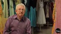 Paul Brockmann, lelaki yang memiliki 55 ribu gaun (Dok. YouTube/Komarudin)
