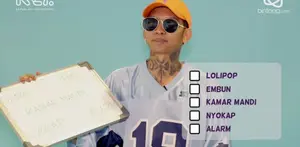 Intip aksi freestyle rap ala Young Lex di kantor Bintang.com