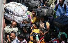 FOTO: Konflik India-Pakistan Memanas, Warga Panik Mengungsi KeTempat Aman