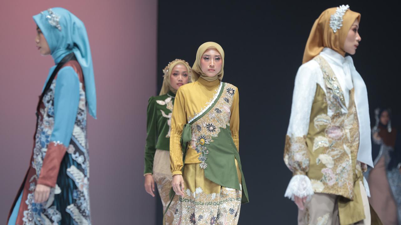 Batik Jombang Tampil di Indonesia Fashion Week 2026