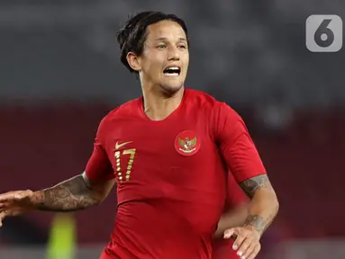 Pemain timnas Indonesia, Irfan Bachdim saat laga Penyisihan Grup G Kualifikasi Piala Dunia 2022 zona Asia di Stadion Utama Gelora Bung Karno, Jakarta, Selasa (10/9/2019). Kala itu, Indonesia kalah 0-3. (Liputan6.com/Helmi Fithriansyah)