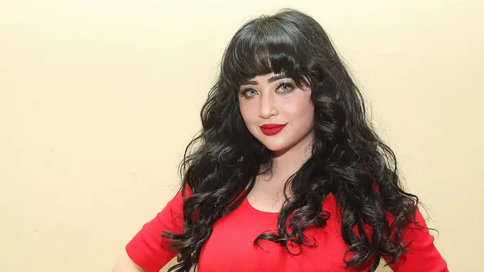 [Bintang] Dewi Perssik