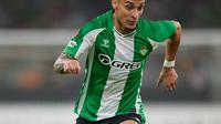 The opening Europa League match between Real Betis and Nottm Forest ended in a 2-2 draw. Antony's goal and assist were key to Betis's rescuing goal.