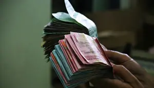 9 Kebiasaan Kecil yang Diam-Diam Menguras Tabungan, Sering Tak Disadari