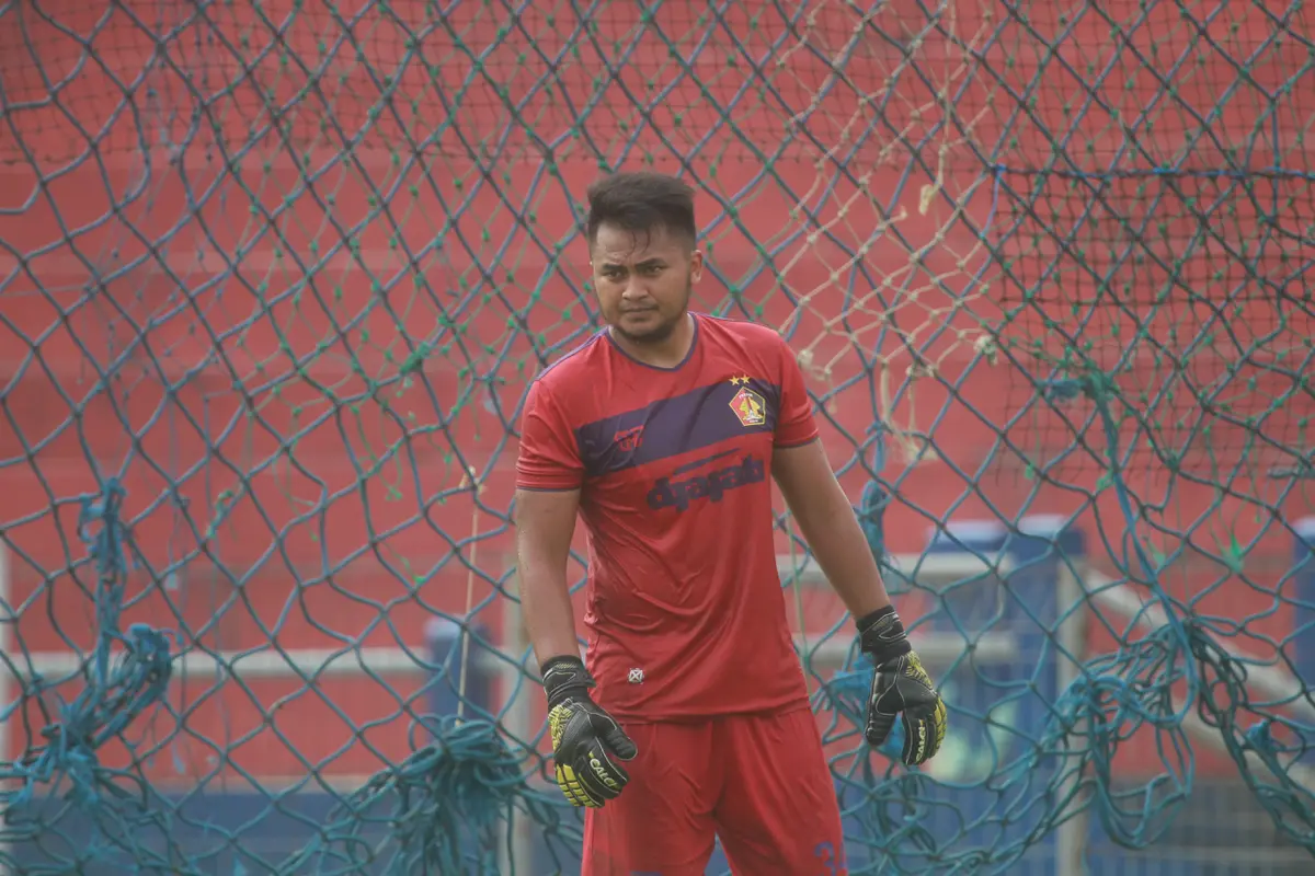 Dimas Galih, Persik Kediri