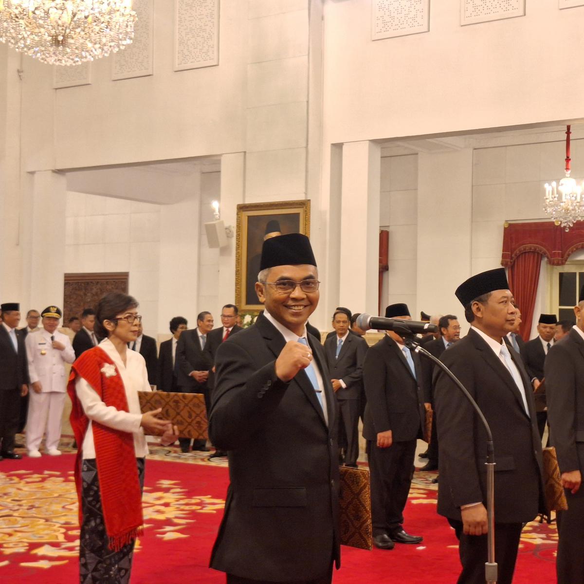 Pimpinan dan Anggota Dewas KPK Ucapkan Sumpah Jabatan